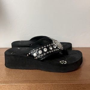 Montana West Patent Leather Rhinestone Flip Flops - Black Size 9